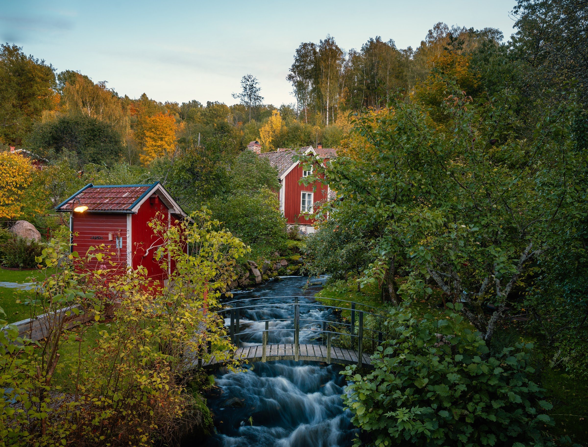 Röttle Vattenfall (Röttle Waterfall) and Röttle by